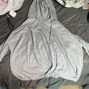 Grey flirtitude pullover cropped